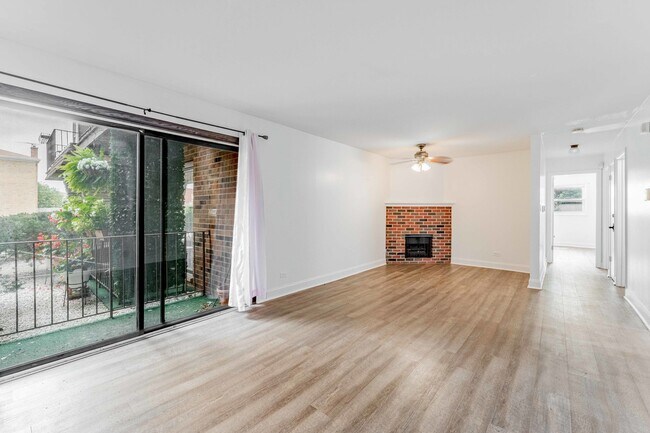 Photo - 3158 N Neenah Ave