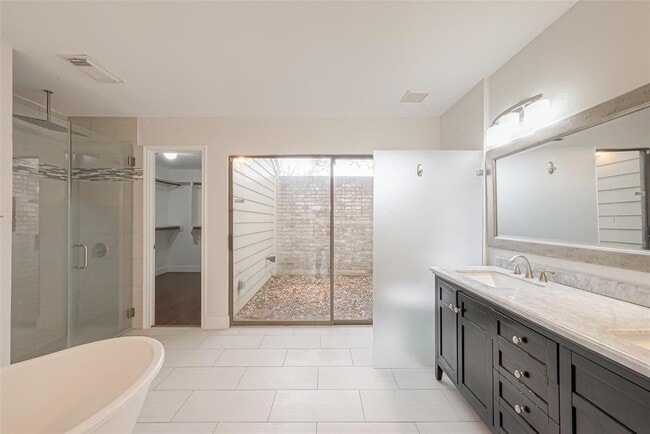 Photo - 12127 Carriage Hill Dr