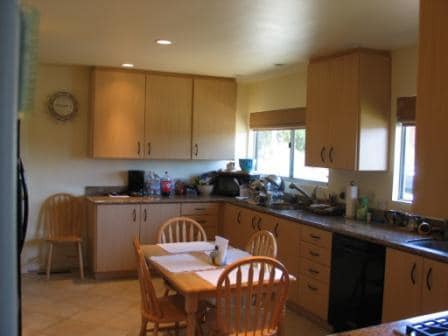Photo - SDSU / College Area 6 bedrooms with 4 baths split-level home.