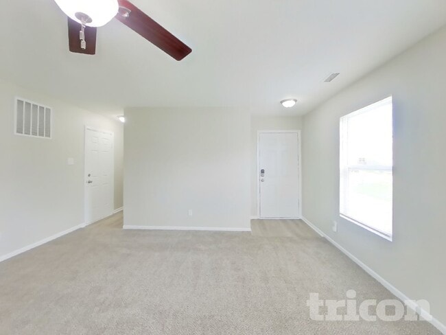 Photo - 2869 Ludwig Dr