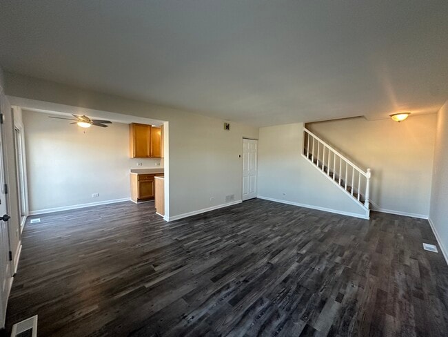 Photo - 306 Northwestern Ct