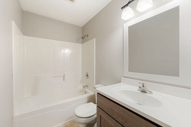 Photo - 1477 Stonefield Dr