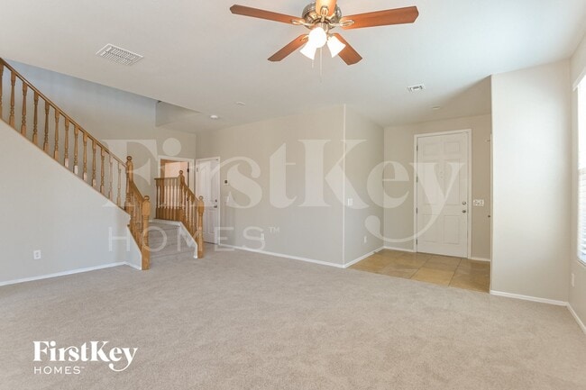 Photo - 1320 S Woodbine Ln