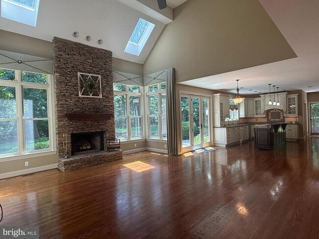 Photo - 1714 Hickory Hill Rd