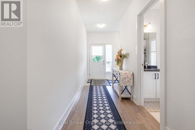 Photo - 221 Ironwood Way