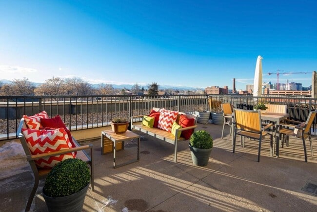 Photo - 410 Acoma St Unit 418