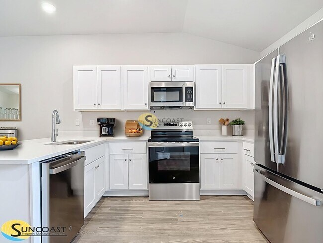 Photo - 109 E Harvard St