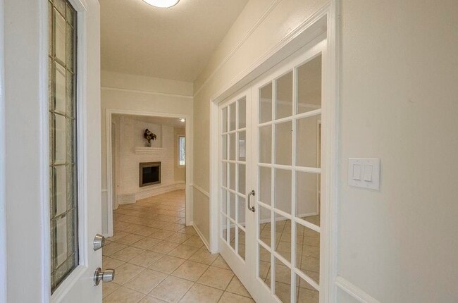 Photo - 25602 Oakhurst Dr