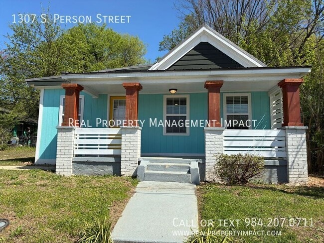 Photo - 1307 S Person St