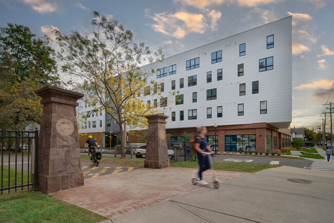 Photo - Cadence on Canal