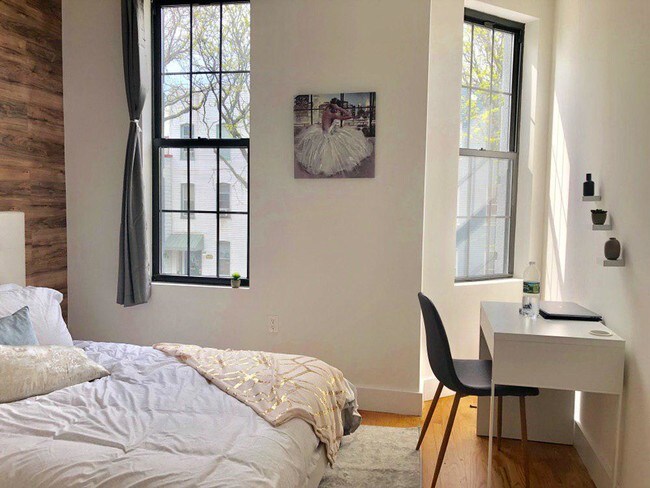 Photo - 1082 Greene- Shared Living Spaces