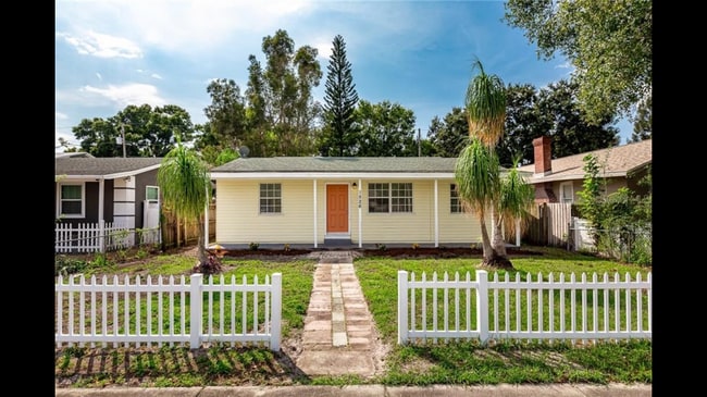 Building Photo - 1526 28th St N