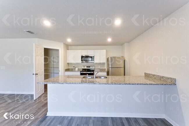 Photo - 1730 Nebraska Loop