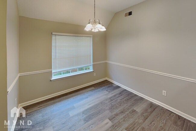 1142 Cross Valley Cove