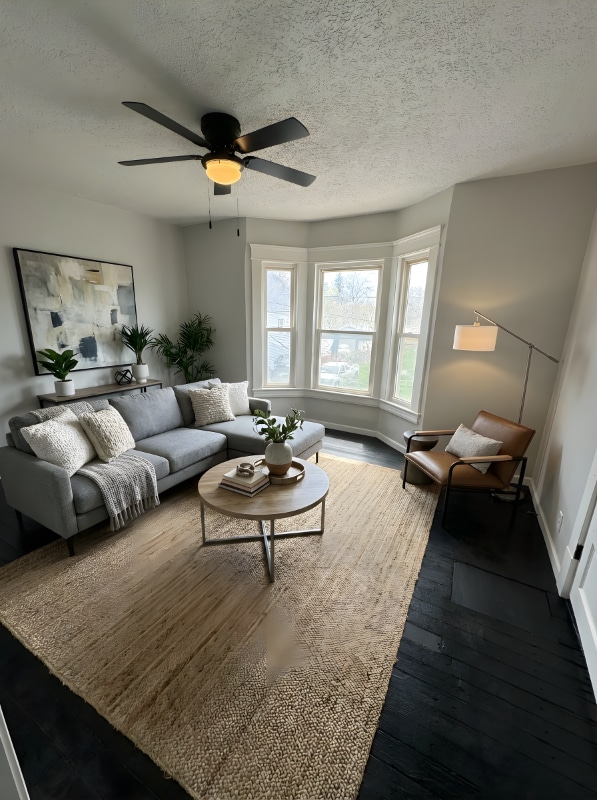 Photo - 3860 E 72nd St Unit 3