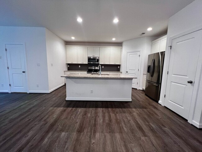 Photo - 2542 Fieldsway Dr