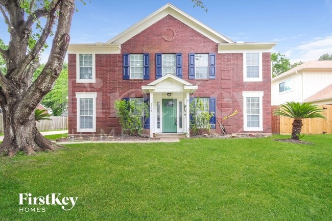 Building Photo - 4004 Ashwood Dr