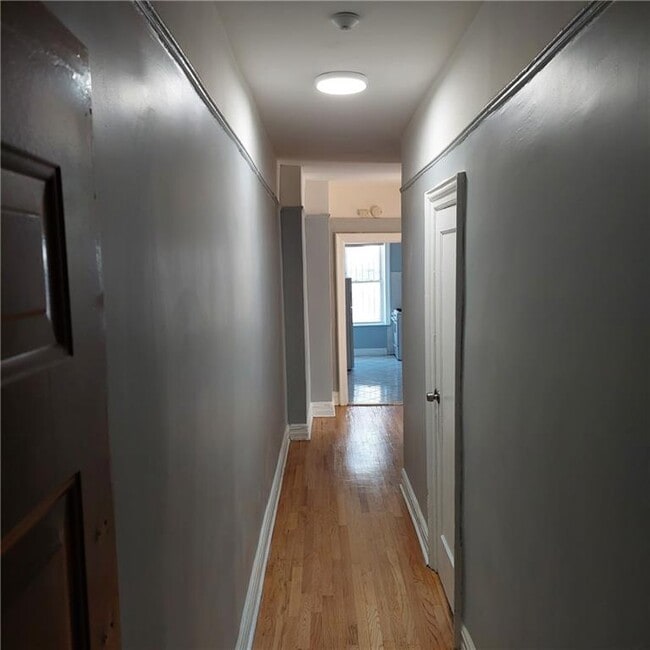 Photo - 699 Hinsdale St Unit 1