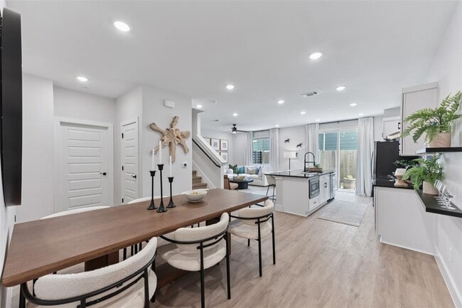 Photo - 9304 Felix Sparke Dr