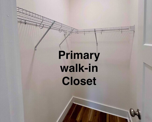 Photo - 3912 Meadow Ln