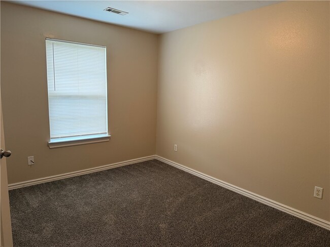 Photo - 234 Graystone Cir