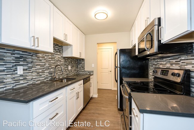 Photo - Sandra Apartments