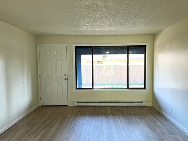 Photo - 2Bd/1Ba Single Story Apartment Unit - Move... Unit 4436