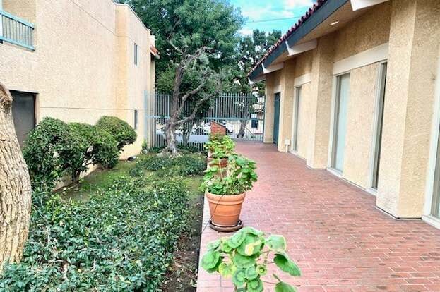 Photo - 18307 Burbank Blvd Condo