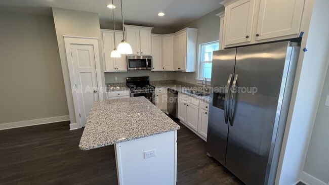 Photo - 400 Mattie M Kelly Blvd