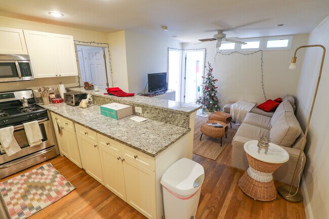 Photo - 325 Saint Paul St Unit 3