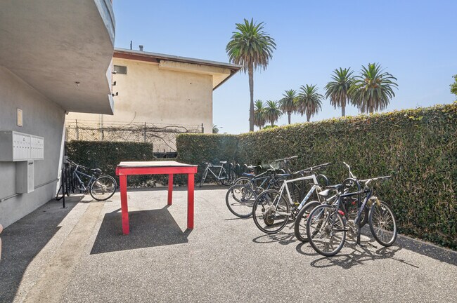 USC Student Housing - The Hive On Ellendale