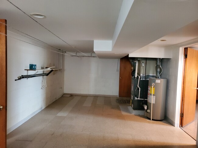 Photo - 229 Elaine St