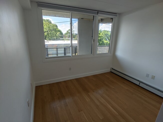 Photo - 345 Harvard St Unit 4CD