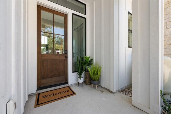 Photo - 1301 Scenic Cir
