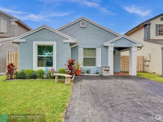 Building Photo - 3727 NW 107th Terrace Rental