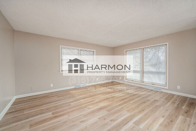 Photo - 8514 W 9th St N