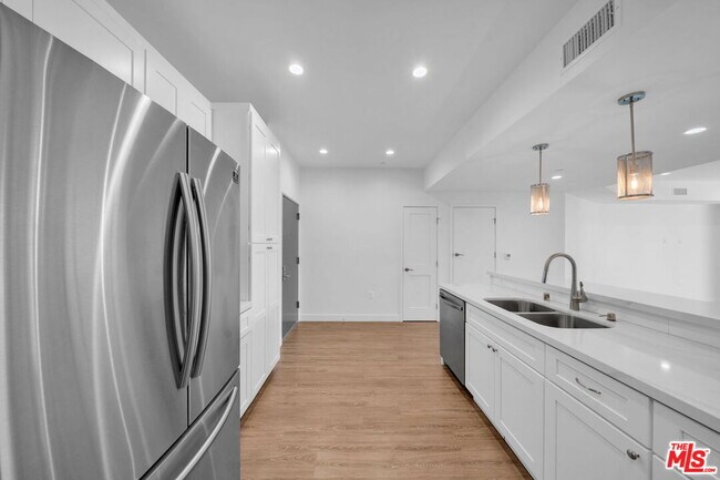 Photo - 4114 Vantage Ave Unit 204