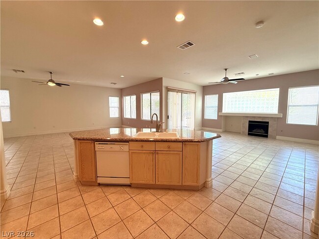 Photo - 386 Apple River Ct