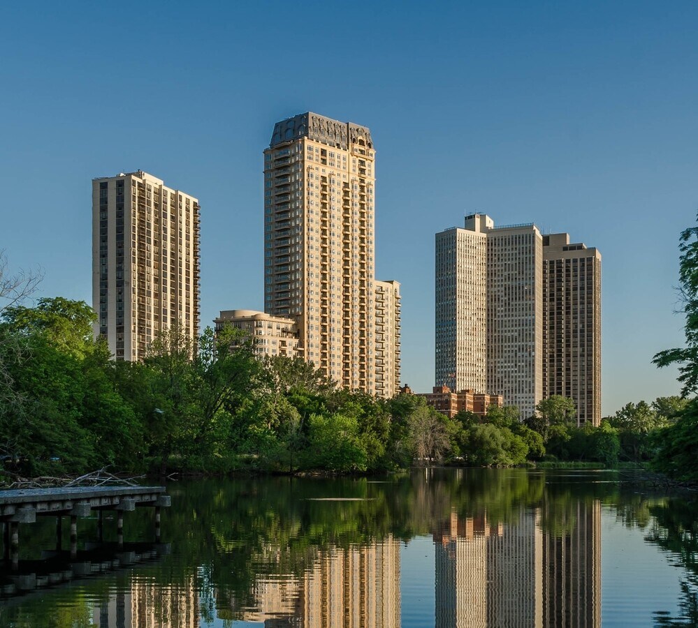 Photo - 2550 N Lakeview Ave Condo Unit S505