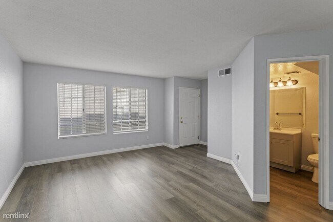 Photo - 2 br, 2.5 bath Townhome - 178 West Walnut ...