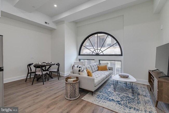 Building Photo - 150 S Independence Mall W Unit 1212