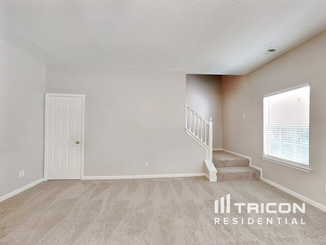 Photo - 4340 Caroline Ct