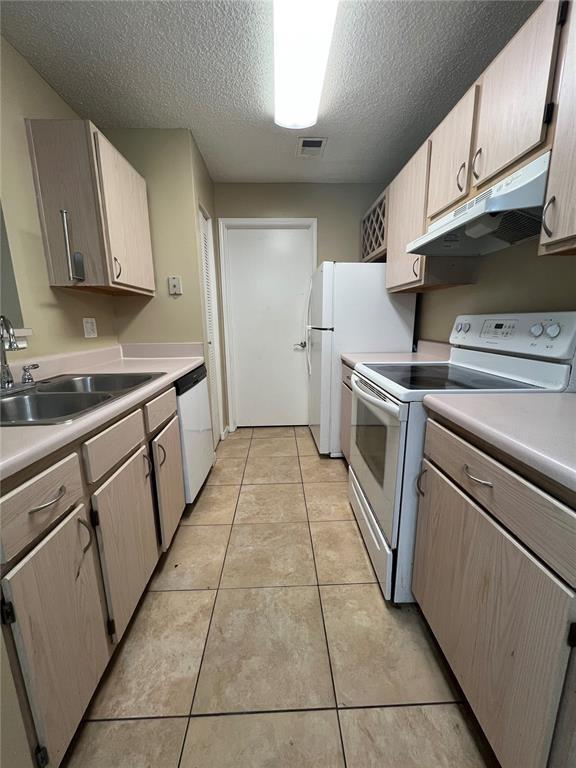 Photo - 709 Secret Harbor Ln Unidad 207