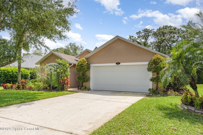 Photo - 936 Tavernier Cir NE