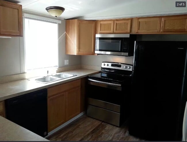 Photo - 2836 Ruth Dr