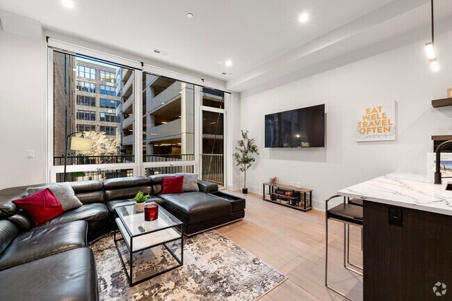 Building Photo - 318 W Grand Ave Unit ID1244920P Rental