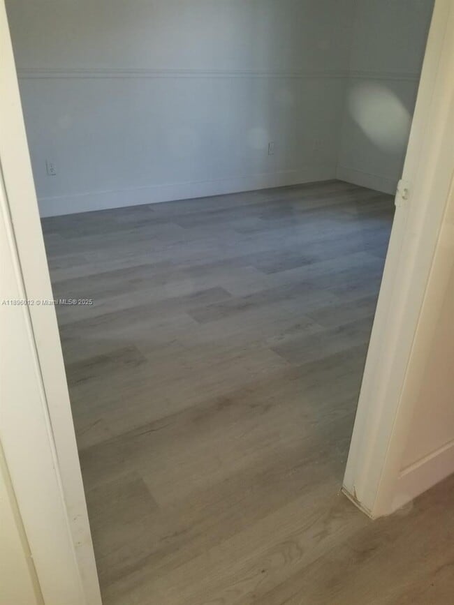 Photo - 8615 NW 8th St Unidad 204