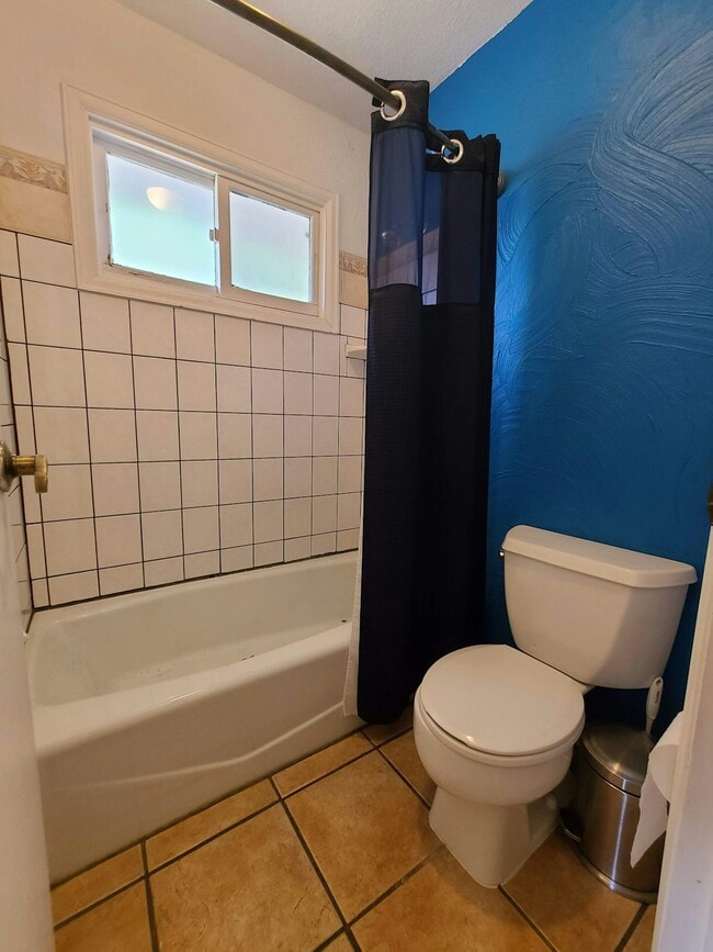 Photo - 706 E Stuart St Unit Blue