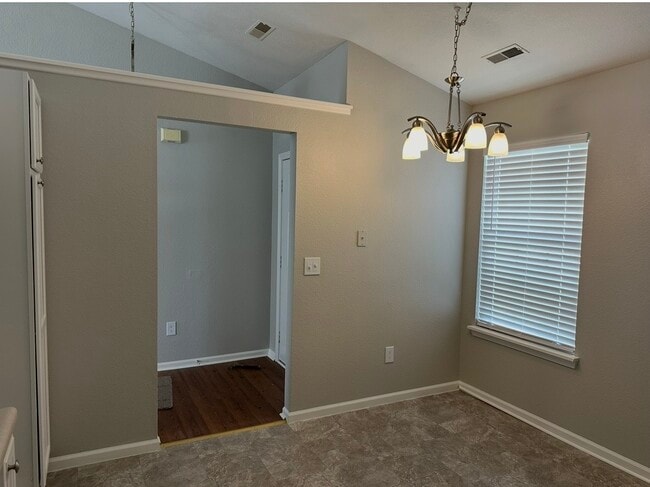 Photo - 543 Murphy Ln