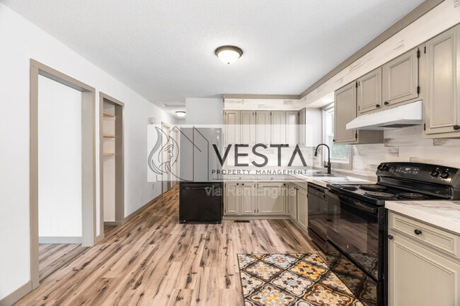 Photo - 326 New Salem Rd